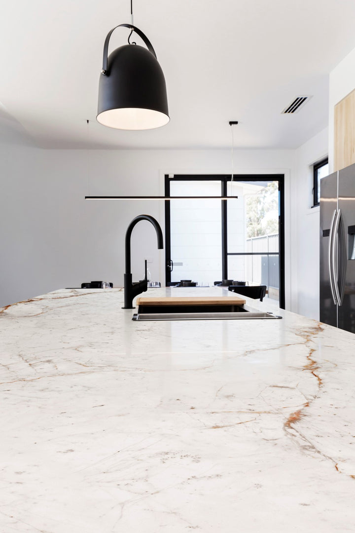 Abu-Dhabi-White-Neolith-Room-scene.jpg