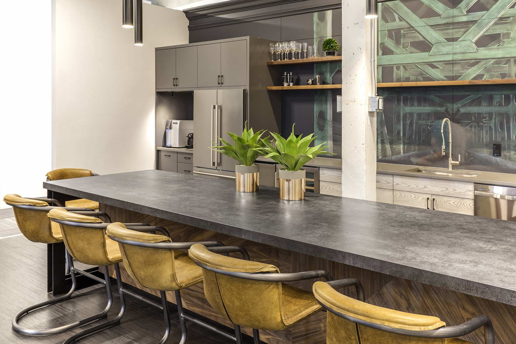 Iron Grey Neolith – Stone Design